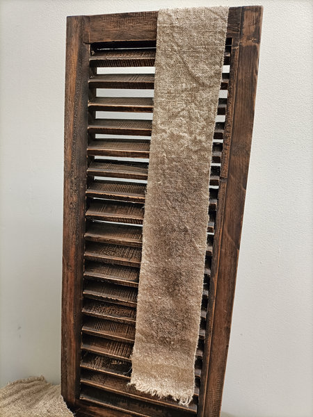 Shabby lint